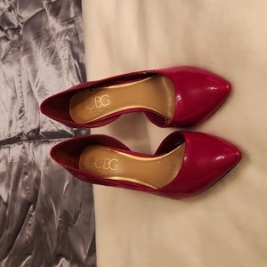 BCBG Paris pumps